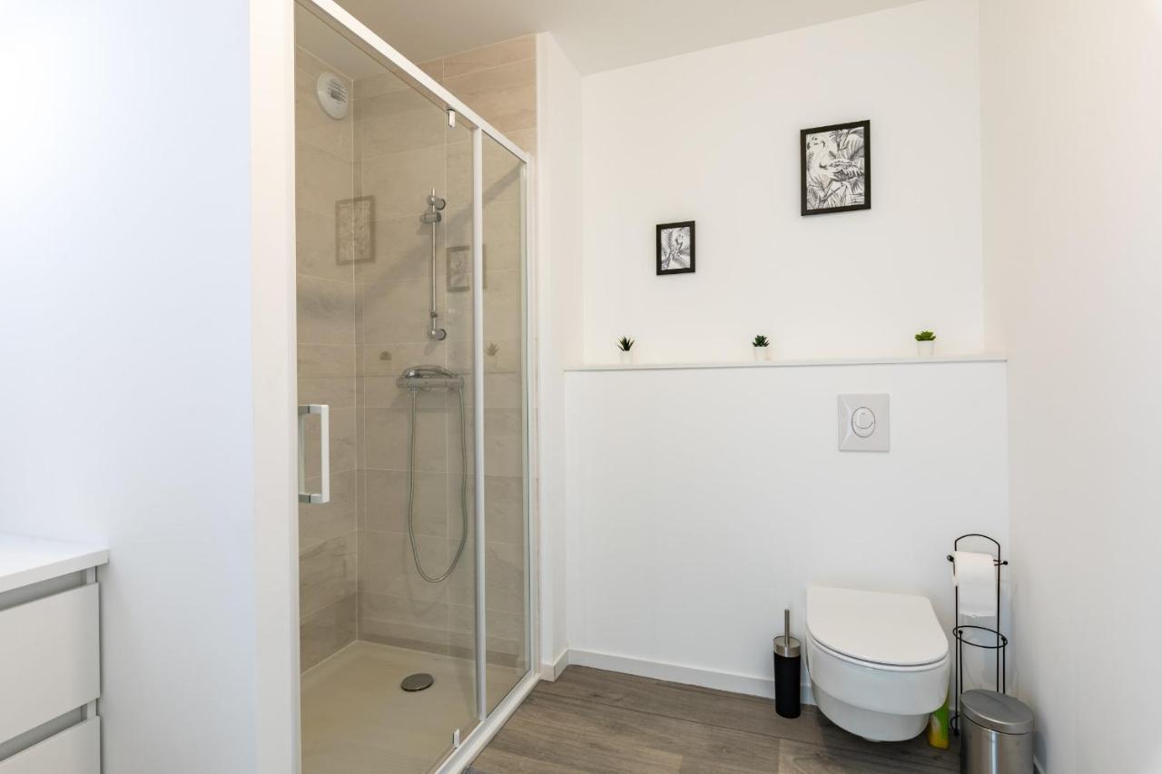 L'Ecume - Studio Moderne Avec Grand Balcon Et Place De Parking Apartment Dinard Exterior photo